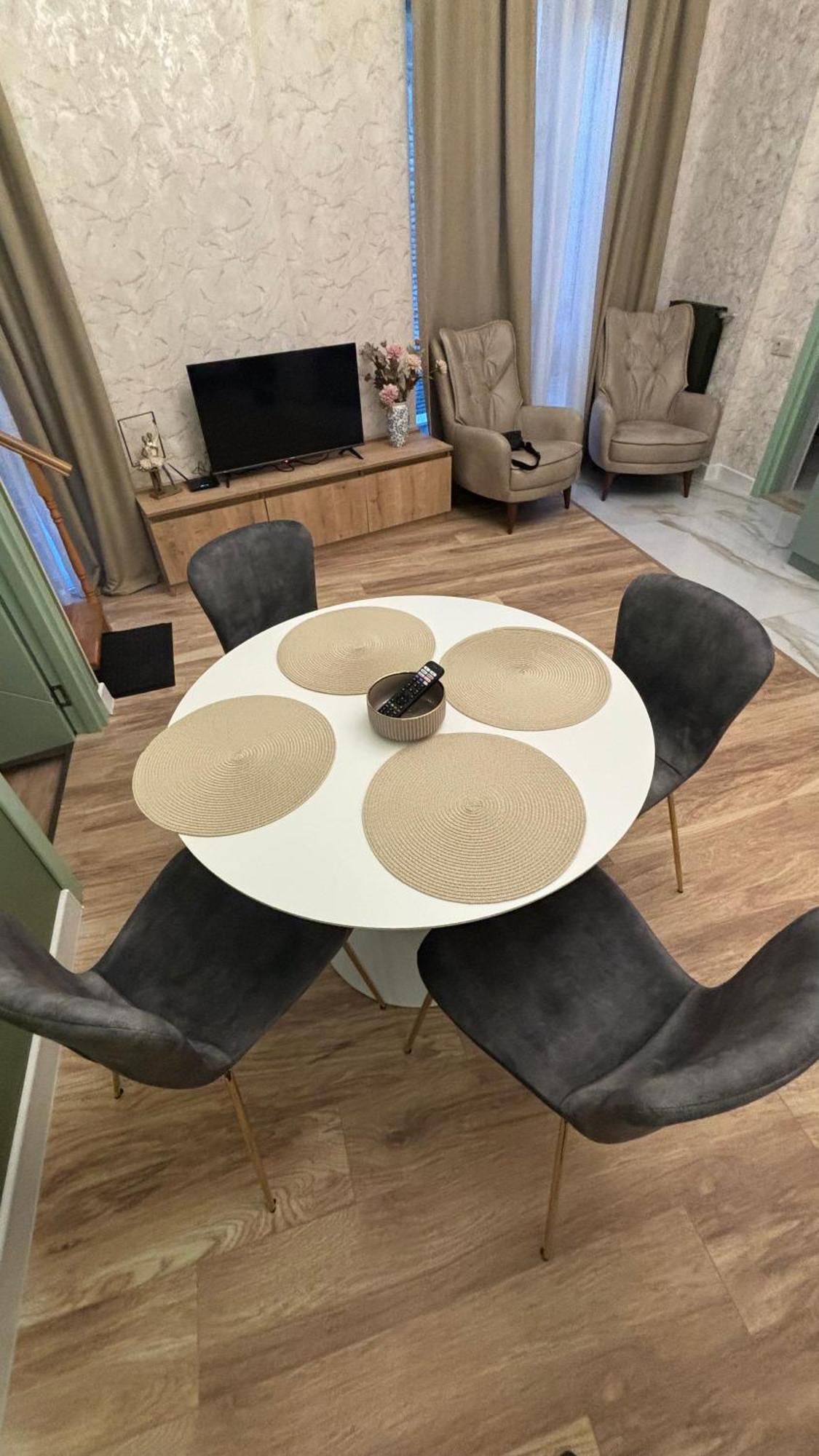 Made With Love Apartment Tbilisi Bagian luar foto